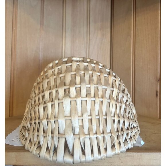 Handcrafted Natural Wicker Eye of God Butt Half Basket Wall Decor - Picture 4 of 7